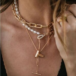 Open link gold chain necklace